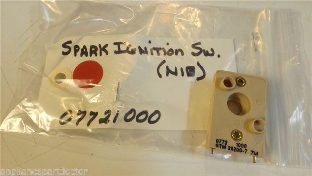 WHIRLPOOL AMANA STOVE 07721000 Spark Ignition Sw. NEW IN BAG WHIRLPOOL AMANA STOVE 07721000 Spark Ignition Sw. NEW IN BAG